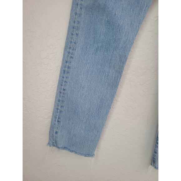 Levi's 501 Womens Tapered Jeans Size 32 x 28 Button Fly Pockets High Rise Rigid - Picture 4 of 13